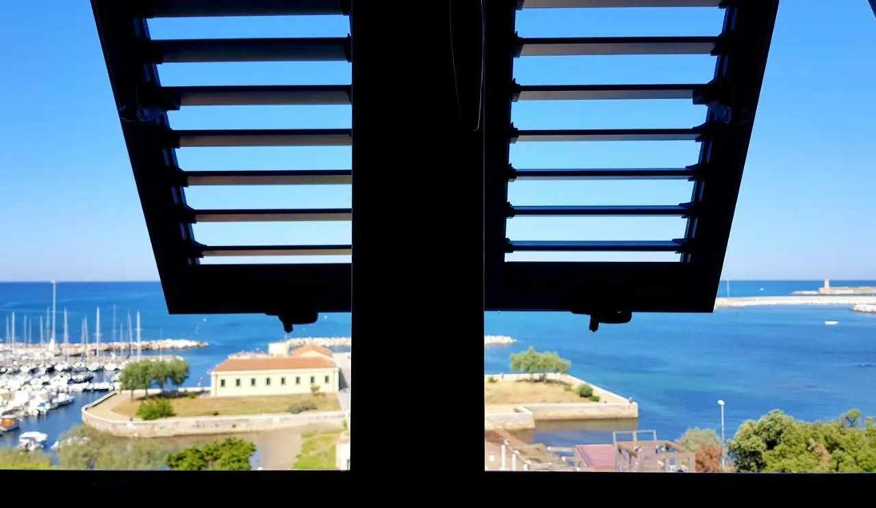 리보르노 Almare - Sea Front 아파트